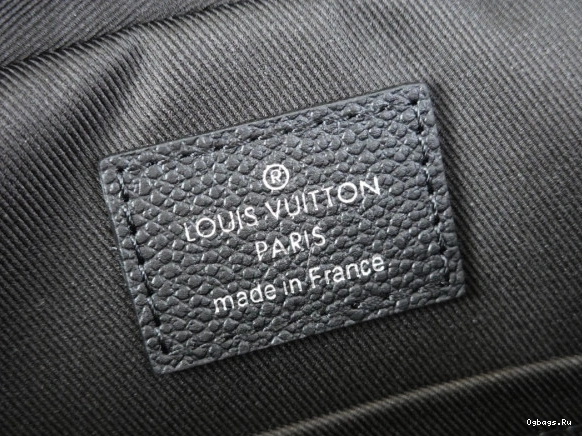 VUITTON LOUIS MESSENGER TRIO 0501